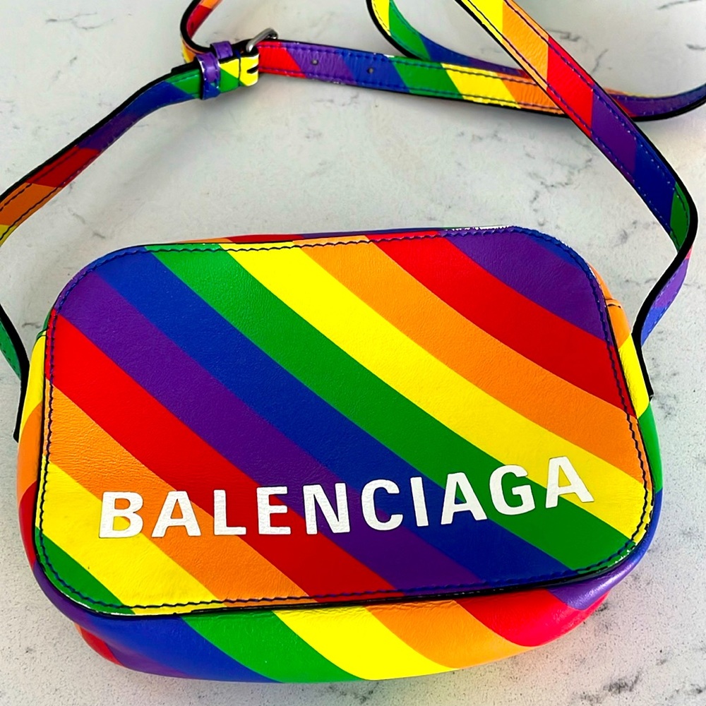 Perfect/NEW Balenciaga crossbody! NEVER worn! Silver hardware and adjustable